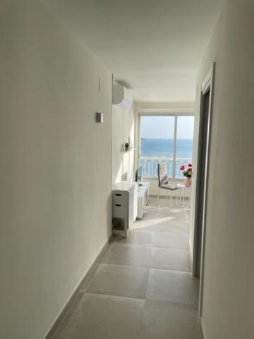 Precioso Apartamento A Estrenar En Primera Linea De Playa Benidorm Ngoại thất bức ảnh